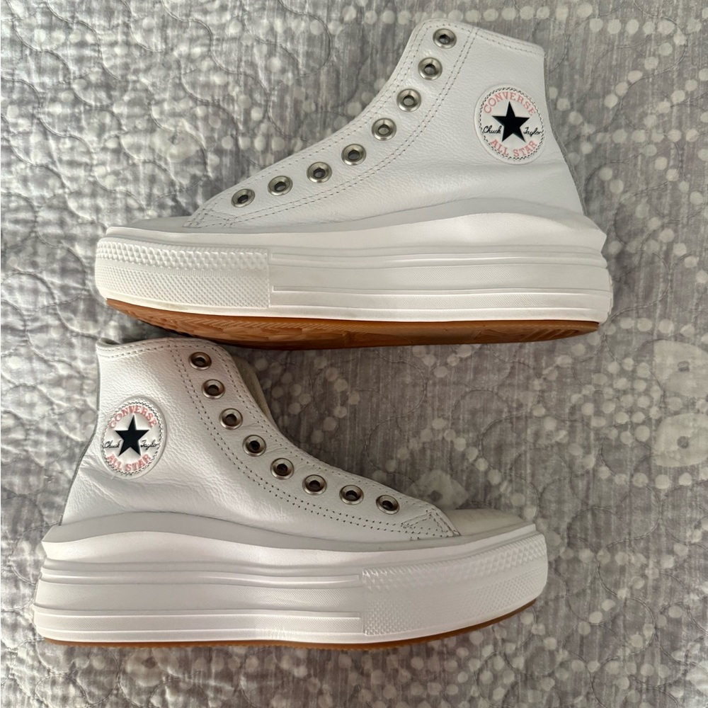 {Converse} Move platform high top leather sneaker *Rare*